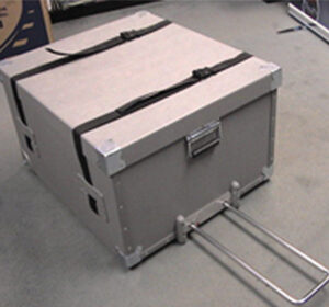 Buckles and straps case with tilt wheels and pull out handle